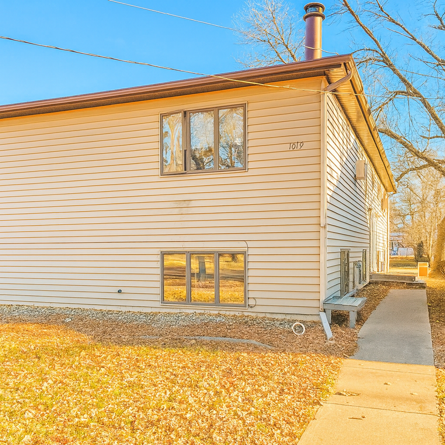 1019 College Street N, Fargo, ND 58102 - Image #2