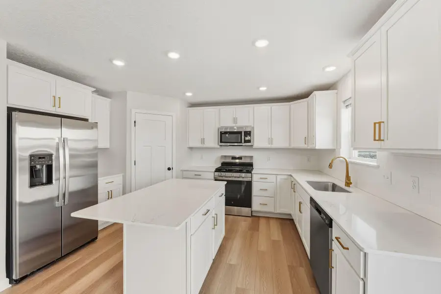 1692 Langston Avenue Ne, Saint Michael, MN 55376 - #2