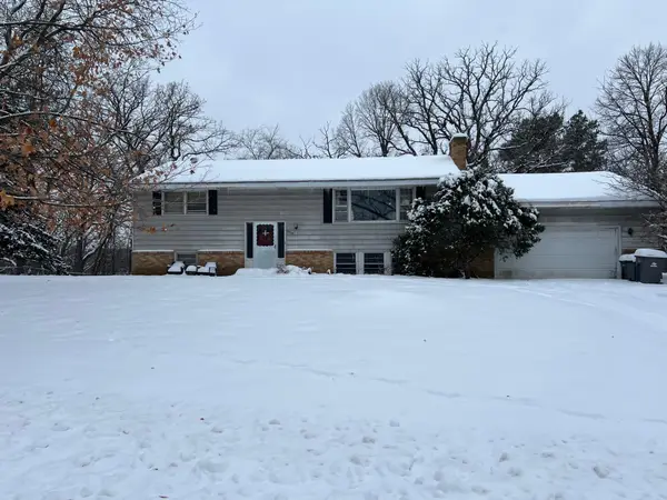 6714 Canterbury Lane, Eden Prairie, MN 55346