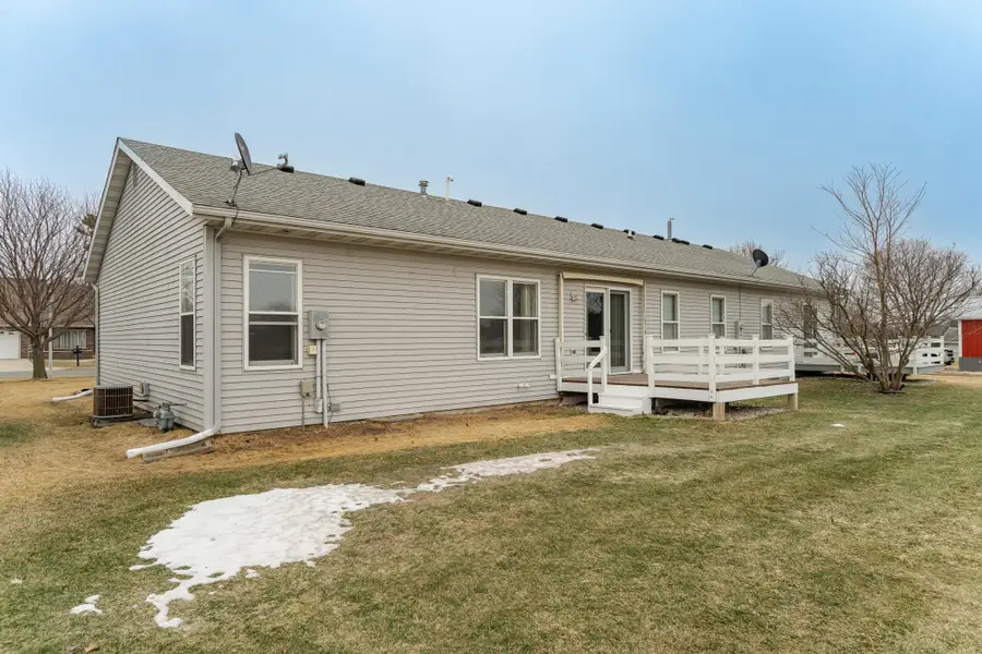 712 Memorial Drive, Spring Valley, MN 55975 - #2