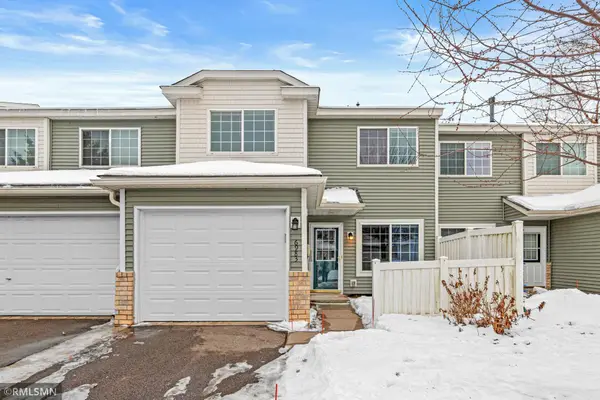 6983 21st Street N, Oakdale, MN 55128