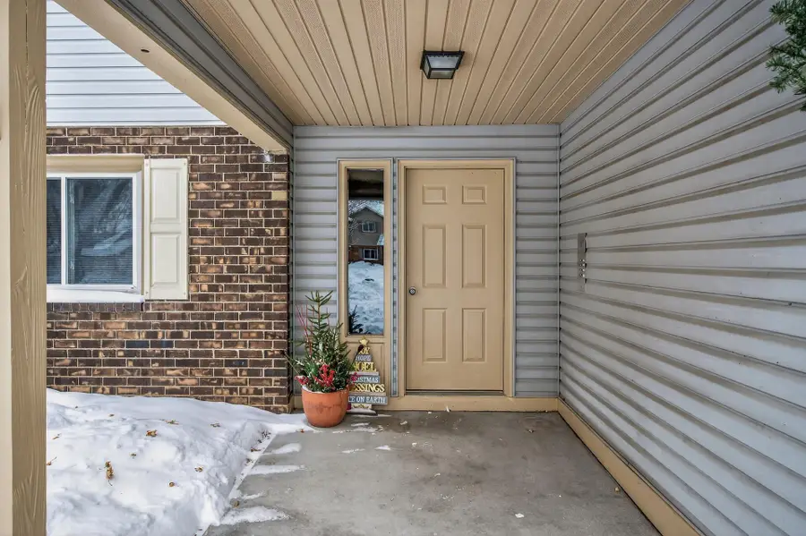 4339 Buckingham Court #1106, Vadnais Heights, MN 55127 - Image #2