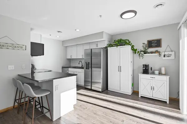 1130 Norton Avenue Ne, Fridley, MN 55432