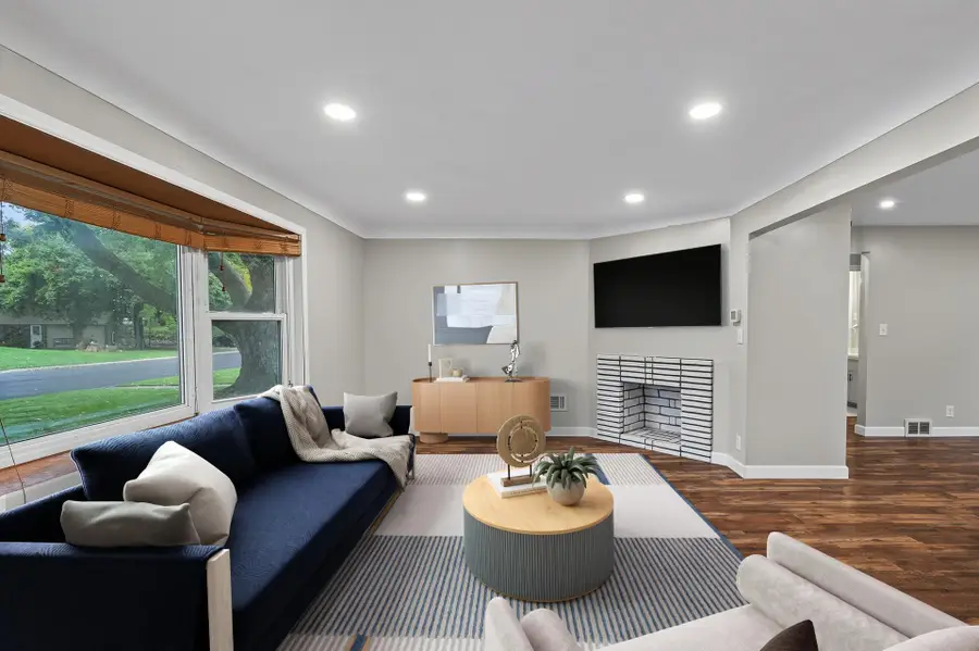 1172 Ottawa Avenue, West Saint Paul, MN 55118 - Image #2