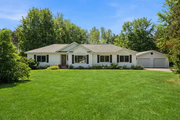 5411 Pine Lane, North Branch, MN 55056