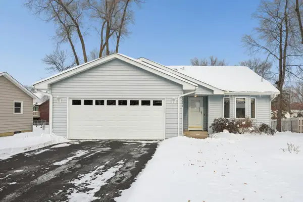 1571 75th Avenue Ne, Fridley, MN 55432