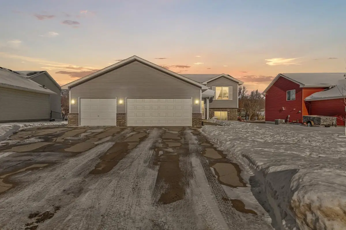 822 Heritage Drive Sw, Lonsdale, MN 55046 - Image #1