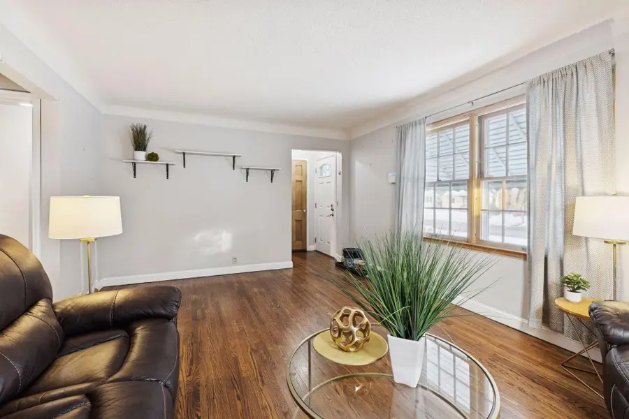 3833 Noble Avenue N, Robbinsdale, MN 55422 - Image #3