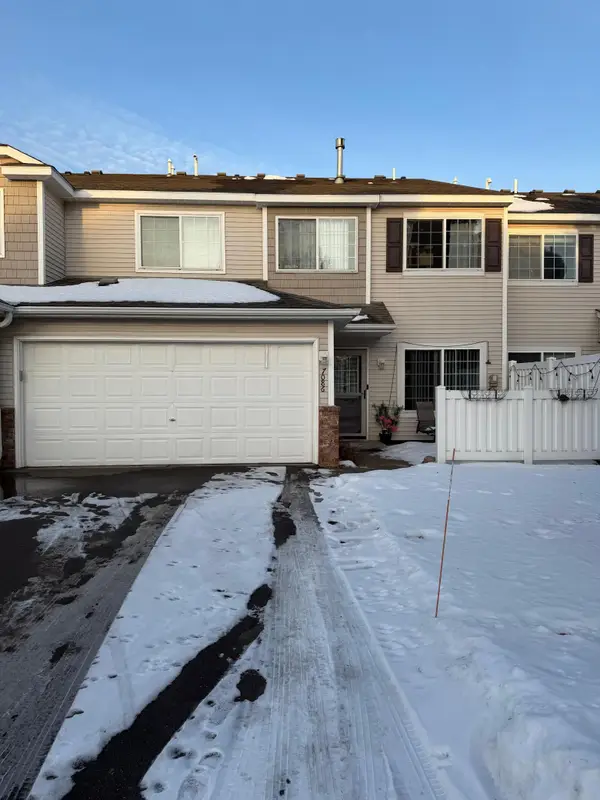 7086 Quail Avenue Ne, Elk River, MN 55330