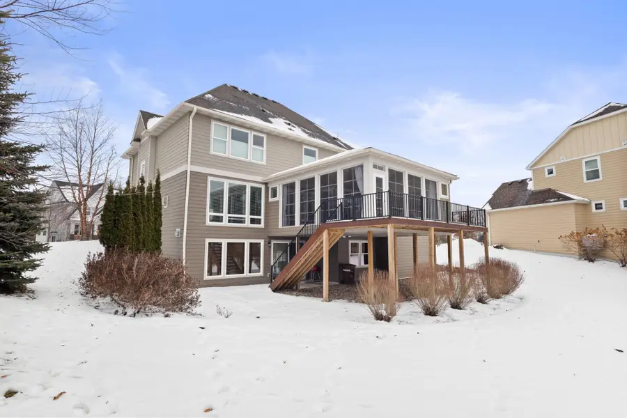 148 Wildwood Court, Mahtomedi, MN 55115 - Image #3