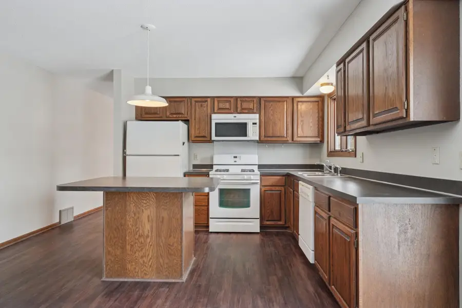 8124 W 103rd Street, Bloomington, MN 55438 - Image #3