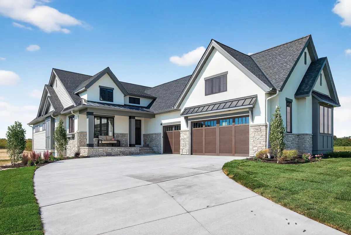 18445 Northome Boulevard, Wayzata, MN 55391 - Image #1
