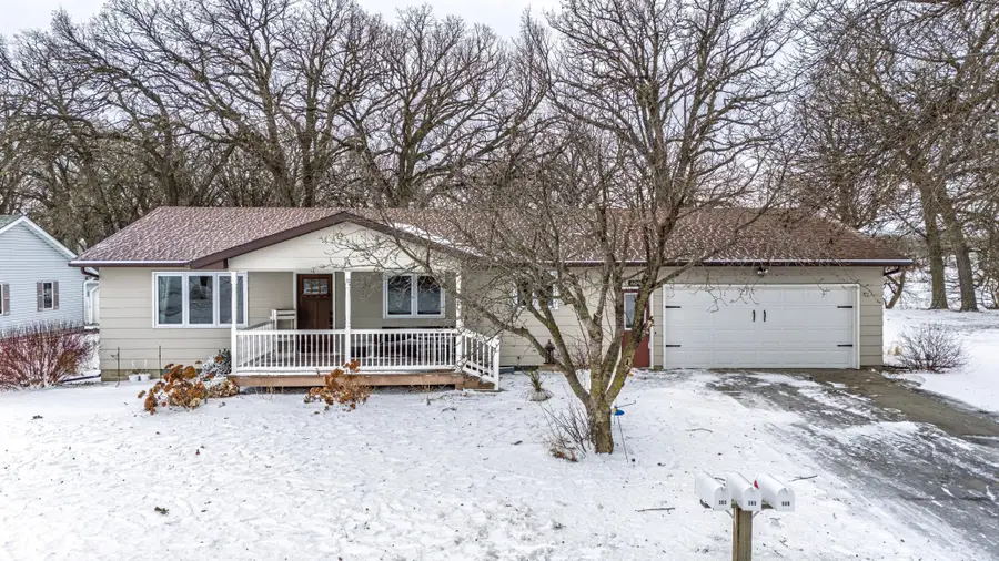 609 E 8th Street, Winthrop, MN 55396 - #3