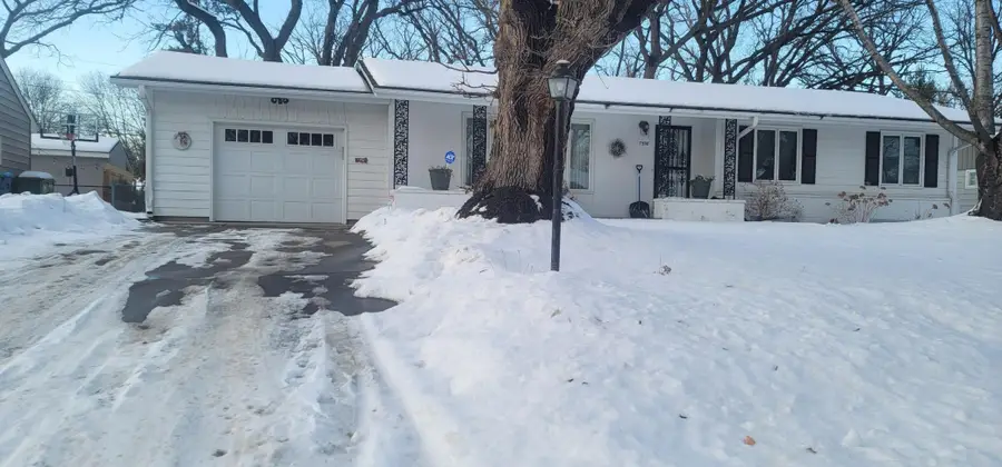 7398 Tempo Terrace Ne, Fridley, MN 55432 - Image #2