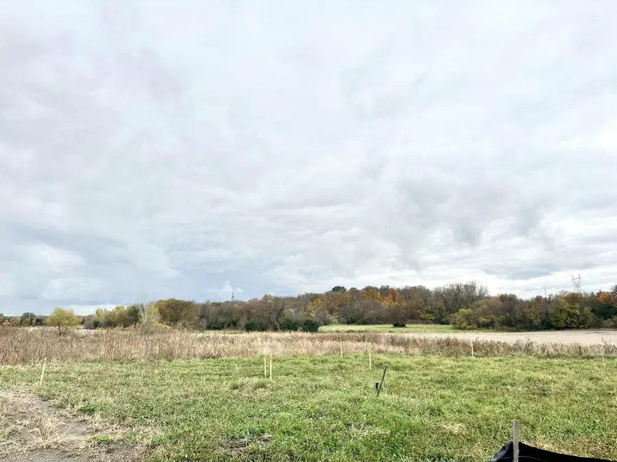 1504 Clover Preserve Way, Chaska, MN 55318 - Image #2