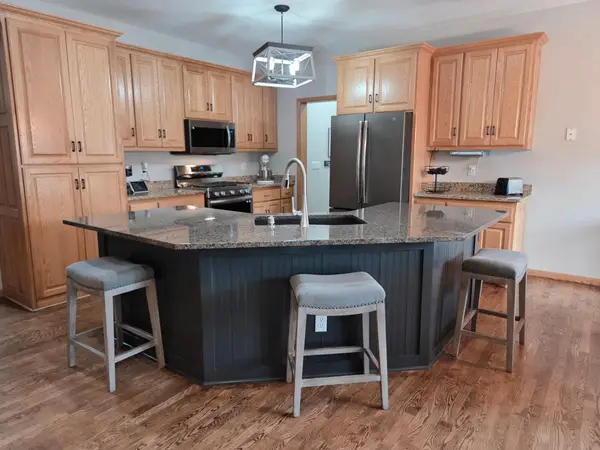 1304 155th Lane Nw, Andover, MN 55304