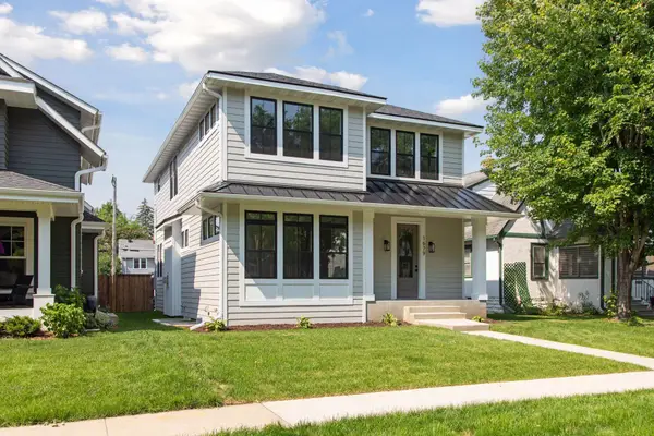 2084 Palace Avenue, Saint Paul, MN 55105