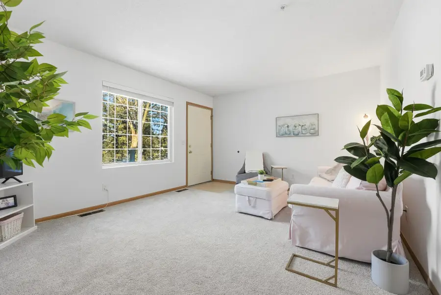 13098 Murdock Terrace, Eden Prairie, MN 55347 - Image #3