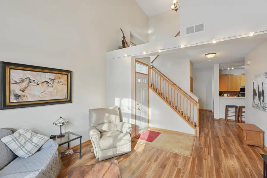 3824 Vermilion Court S #101, Eagan, MN 55122 - Image #3