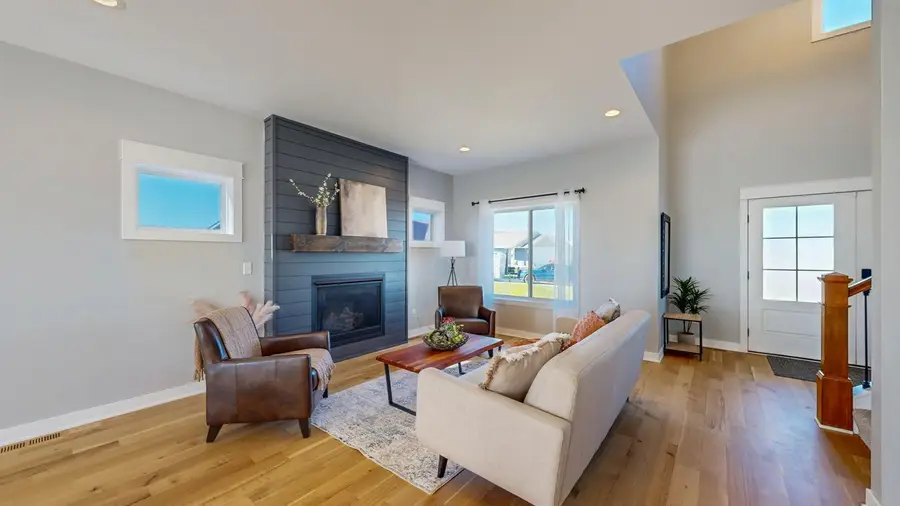 577 Keefe Court Nw, Eyota, MN 55934 - #3