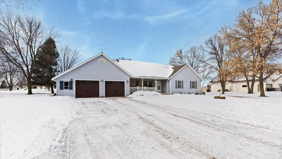 1502 Armstrong Circle Nw, Alexandria, MN 56308 - #2