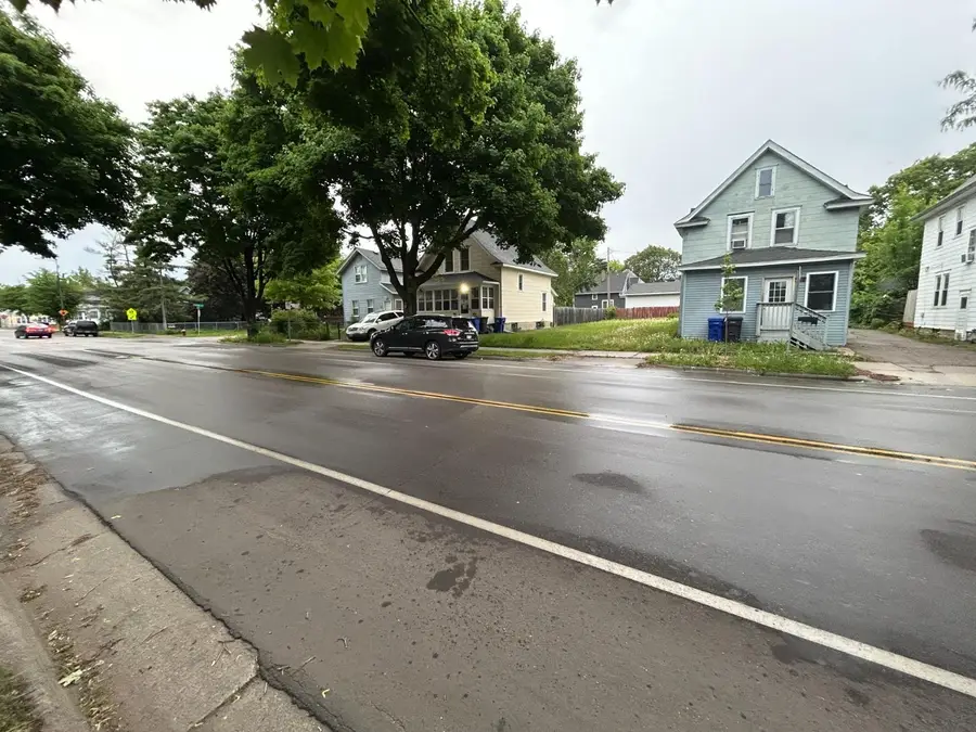 562 Western Avenue N, Saint Paul, MN 55103 - Image #3