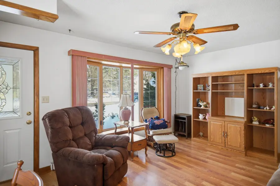 2000 E Oakland Avenue, Austin, MN 55912 - Image #3