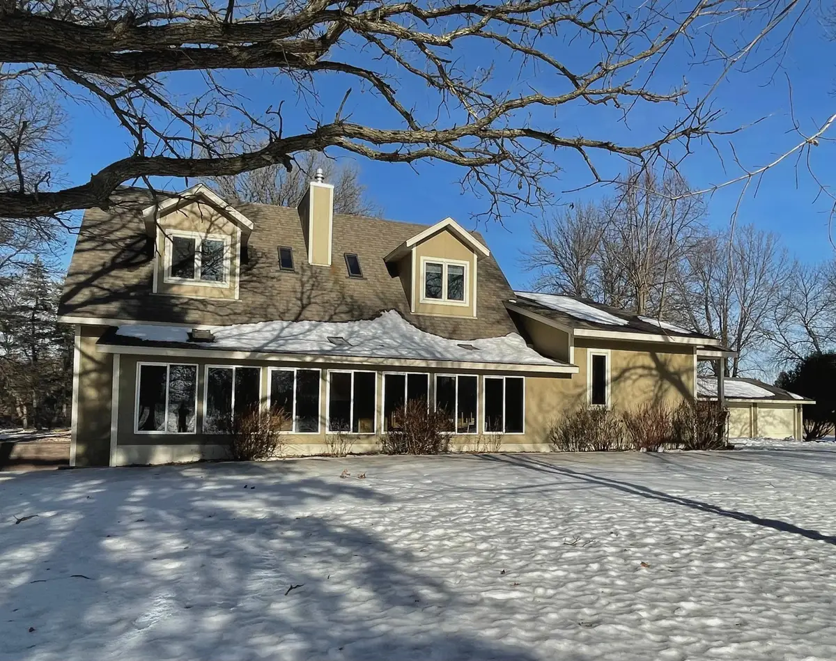 15592 720th Avenue, Albert Lea, MN 56007 - Image #1