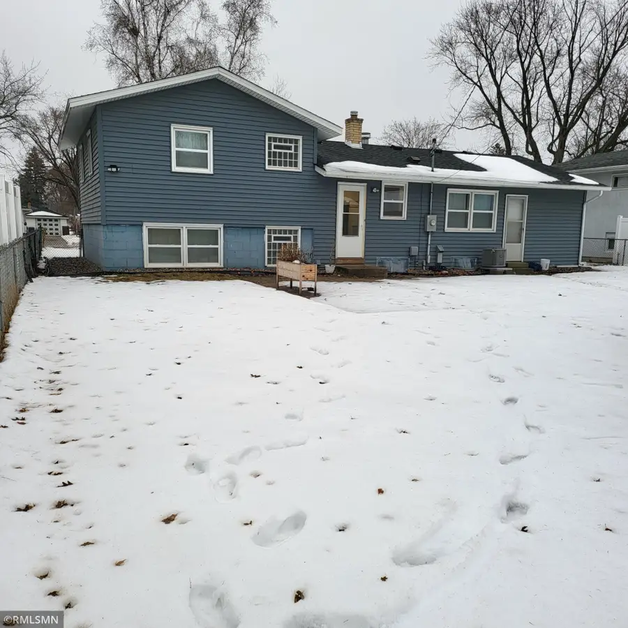 2308 16th Avenue E, North Saint Paul, MN 55109 - Image #2
