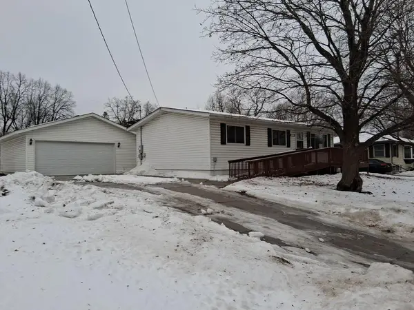 230 Spruce Drive E, Annandale, MN 55302