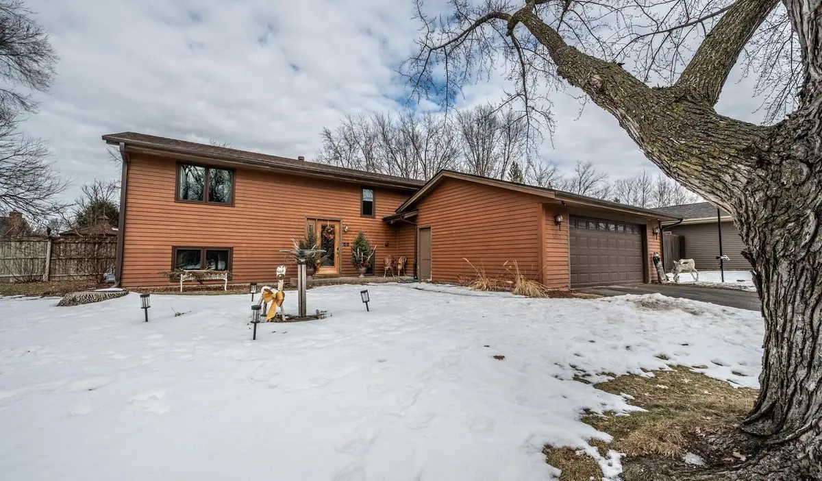 10512 Quebec Road, Bloomington, MN 55438 - #1