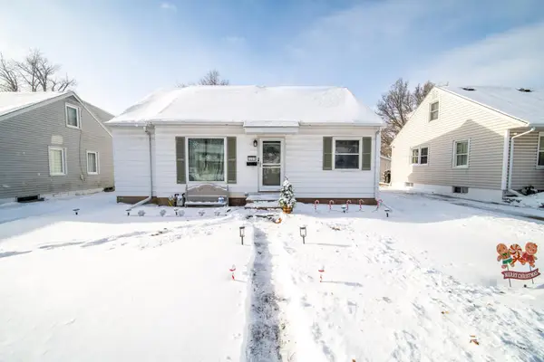 1203 11th Avenue Ne, Rochester, MN 55906