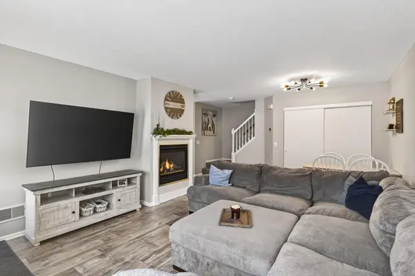 1724 Weston Lane, Shakopee, MN 55379