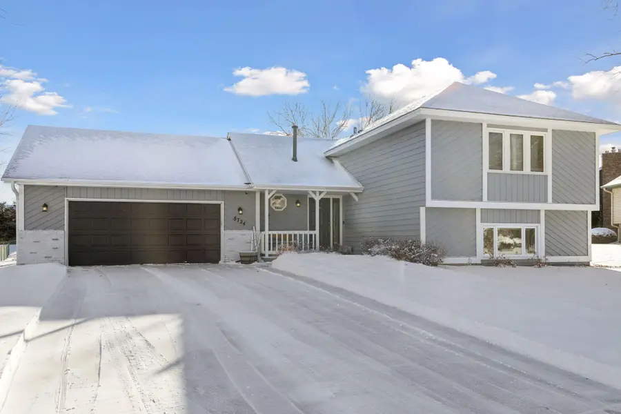 8724 Loch Lomond Boulevard, Brooklyn Park, MN 55443 - Image #2