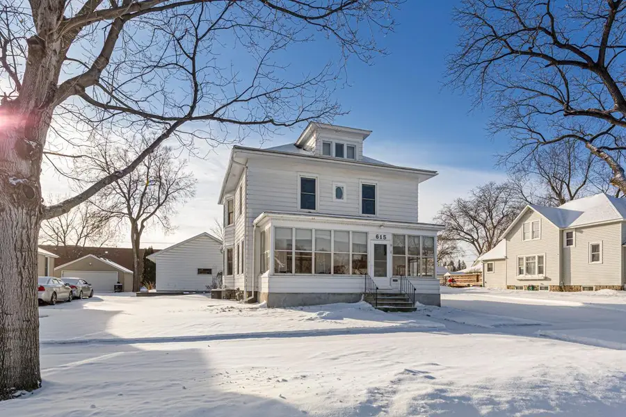 615 5th Street Nw, Faribault, MN 55021 - #2