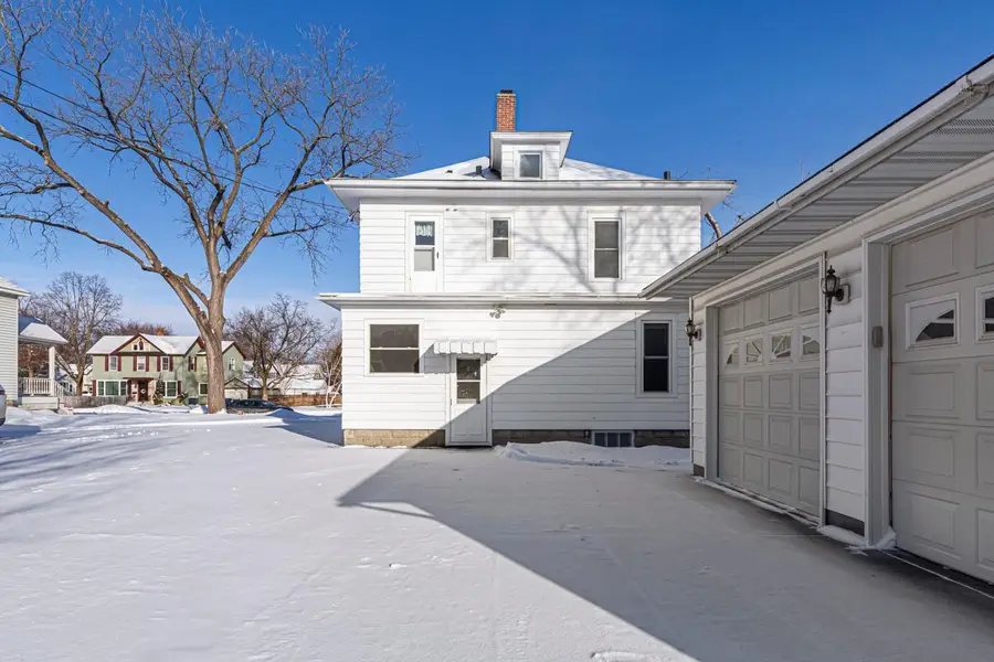 615 5th Street Nw, Faribault, MN 55021 - #3