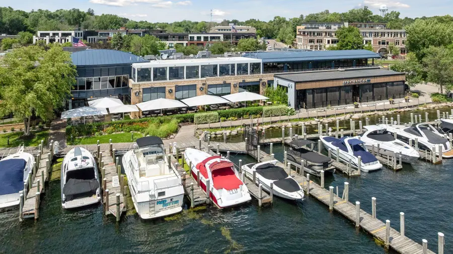 1021 Gardner Street E, Wayzata, MN 55391 - Image #3