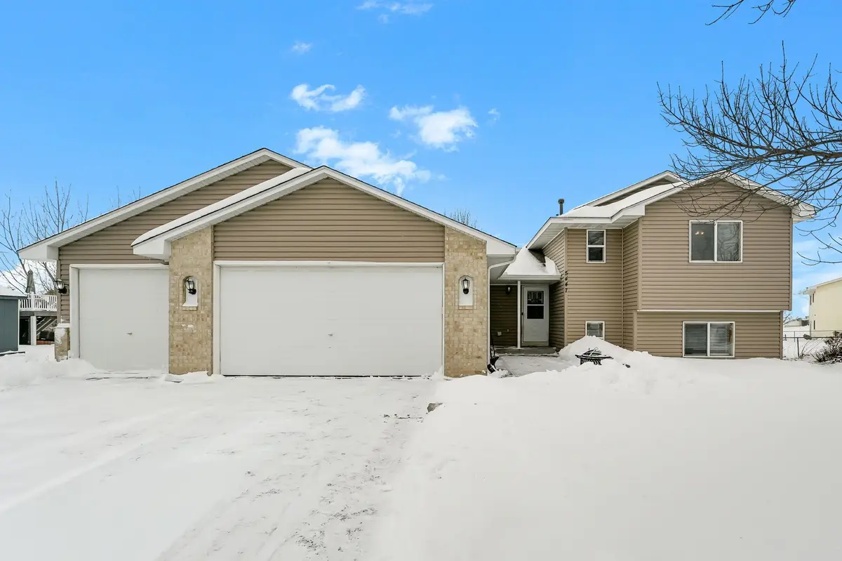 5447 Kalenda Drive Ne, Albertville, MN 55301 - #1