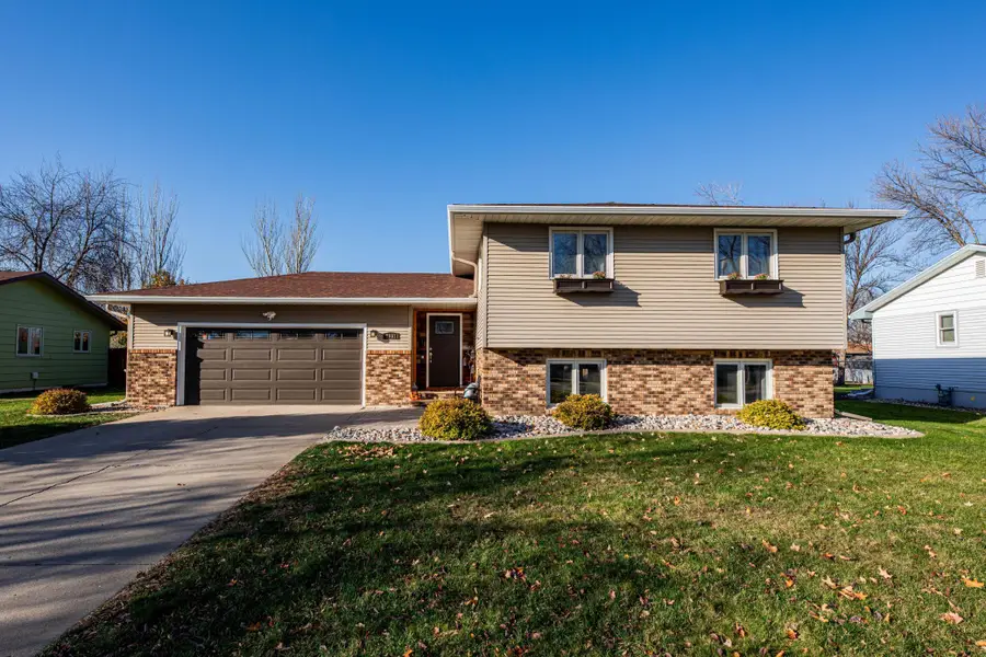 2601 Atlantic Drive S, Fargo, ND 58103 - Image #2