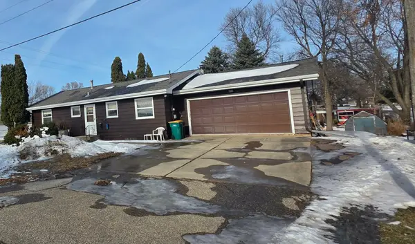 2101 Kenneth Drive, Albert Lea, MN 56007