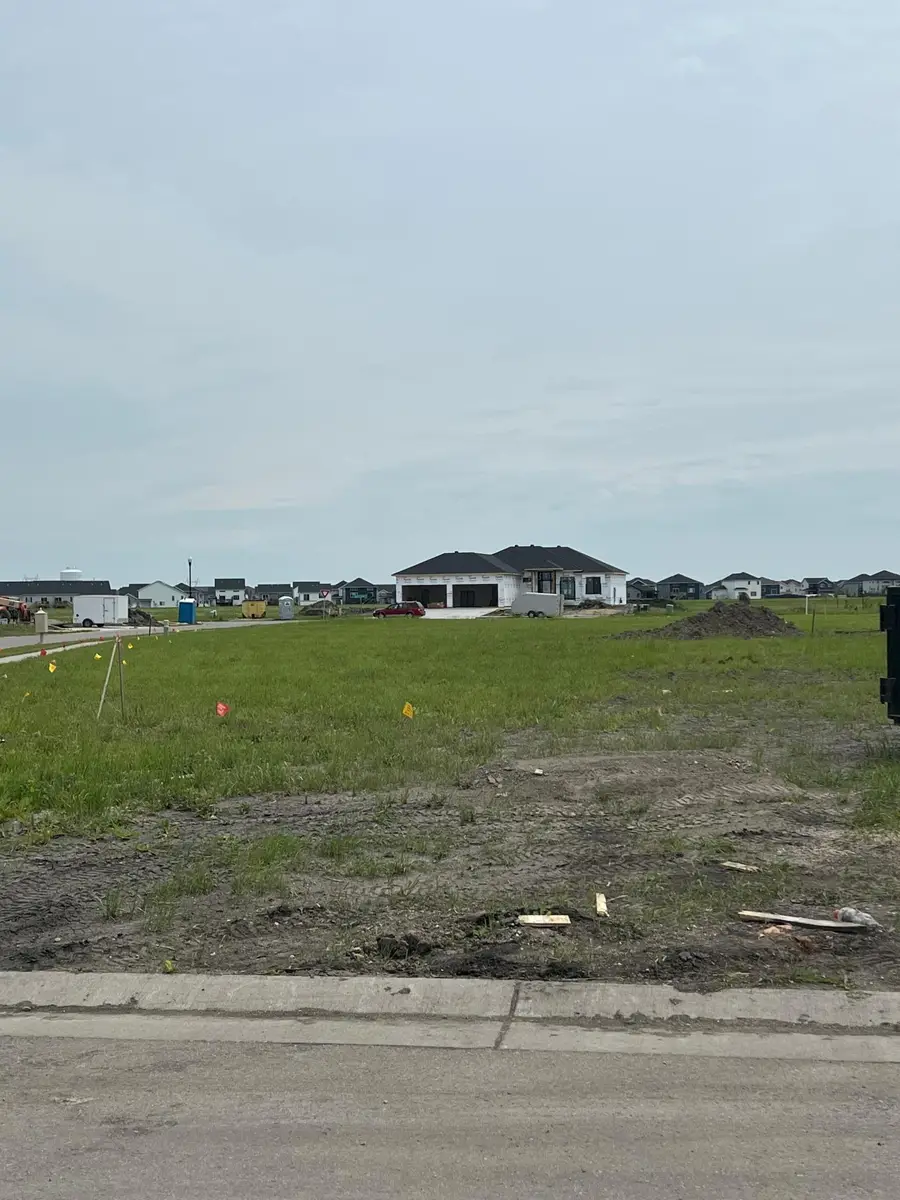 6610 32nd Street S, Fargo, ND 58102 - Image #3