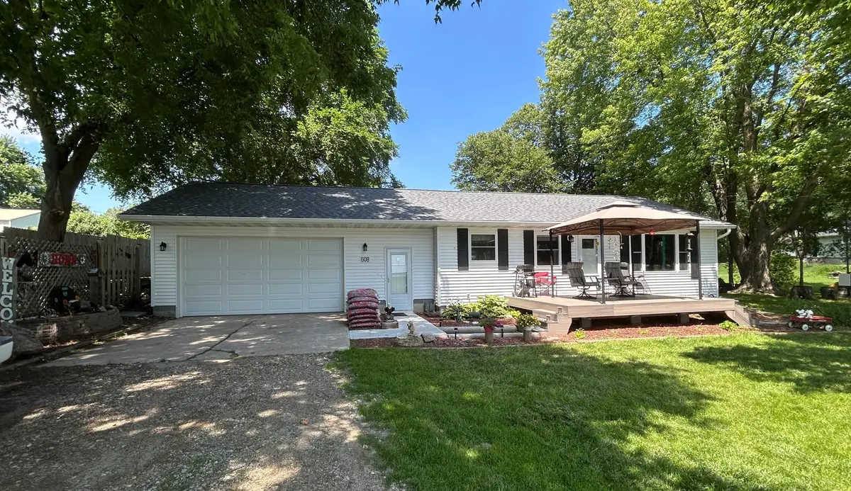 608 Lakeshore Drive, Freeborn, MN 56032 - #1