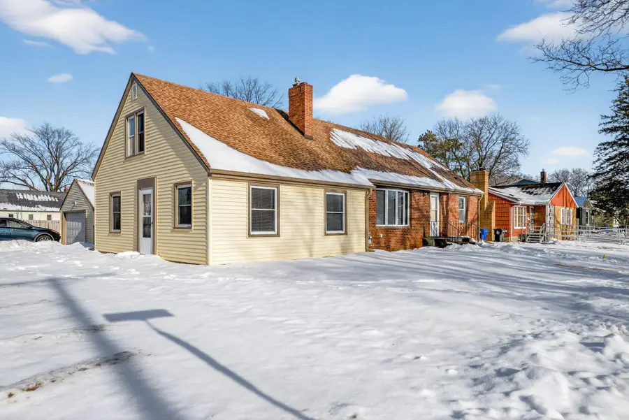 1095 Idaho Avenue W, Saint Paul, MN 55117 - #3