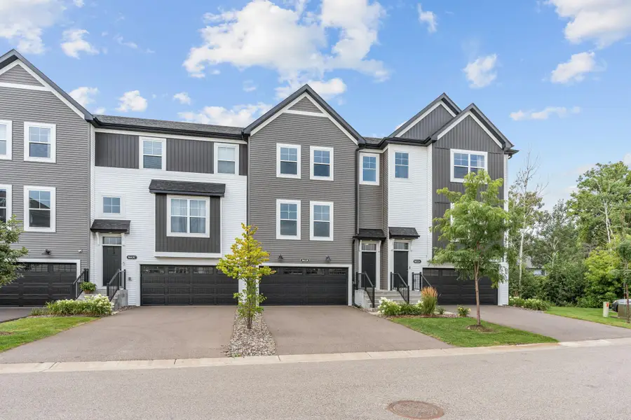 8612 Kenyon Court Ne #B, Blaine, MN 55434 - Image #3