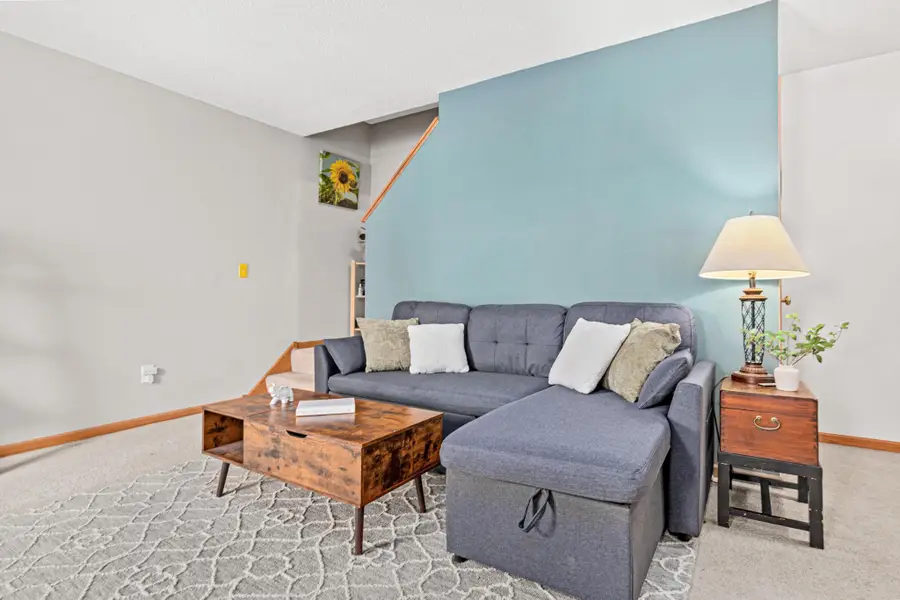 1109 Primrose Lane, Waconia, MN 55387 - Image #2