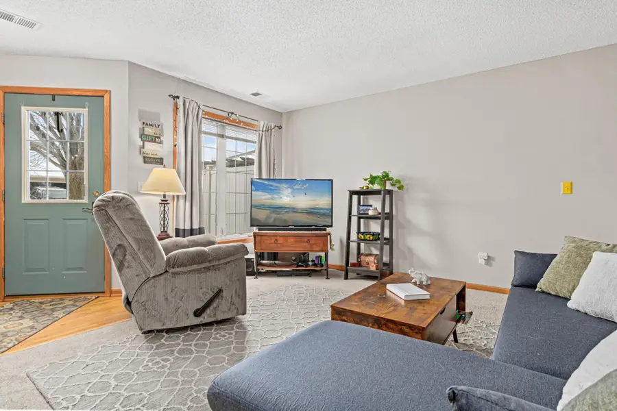 1109 Primrose Lane, Waconia, MN 55387 - Image #3