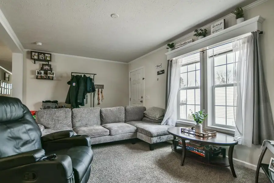 1374 Birchview Drive, Maplewood, MN 55119 - #2