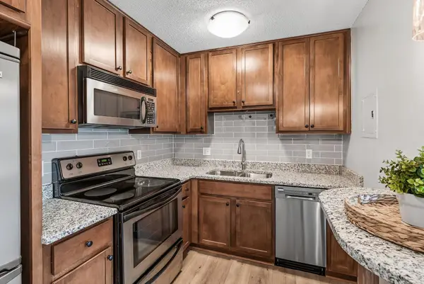 3729 Snelling Avenue #308, Minneapolis, MN 55406