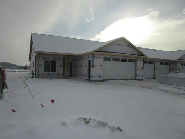 803 3rd Avenue Nw, Pine Island, MN 55963