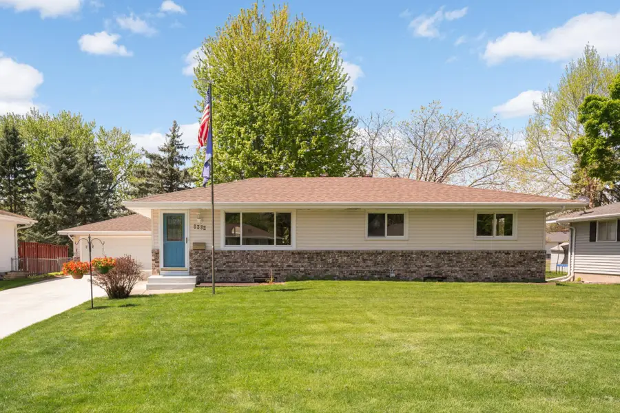 8332 Chicago Avenue S, Bloomington, MN 55420 - #2